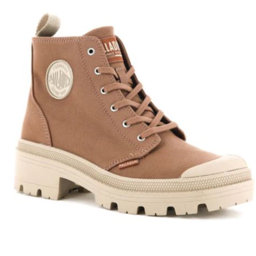 Only worn once Palladium Twill Boot size 8 in color Peru